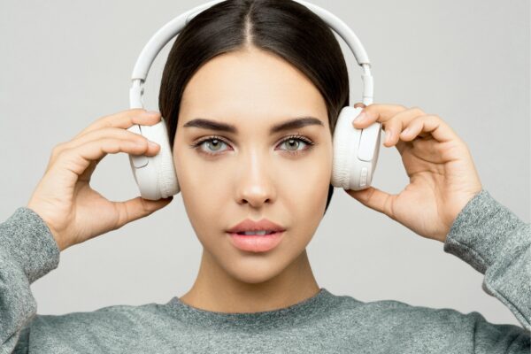 pexels-sound-on-37569452